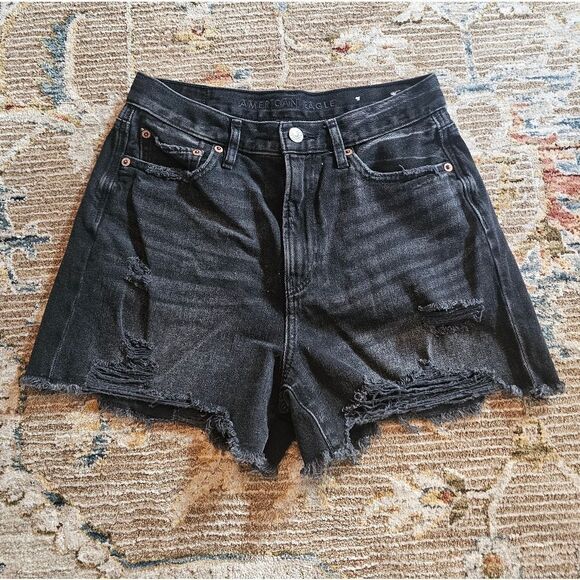 American Eagle Jean shorts sz 4 with 3" inseam - Picture 1 of 4